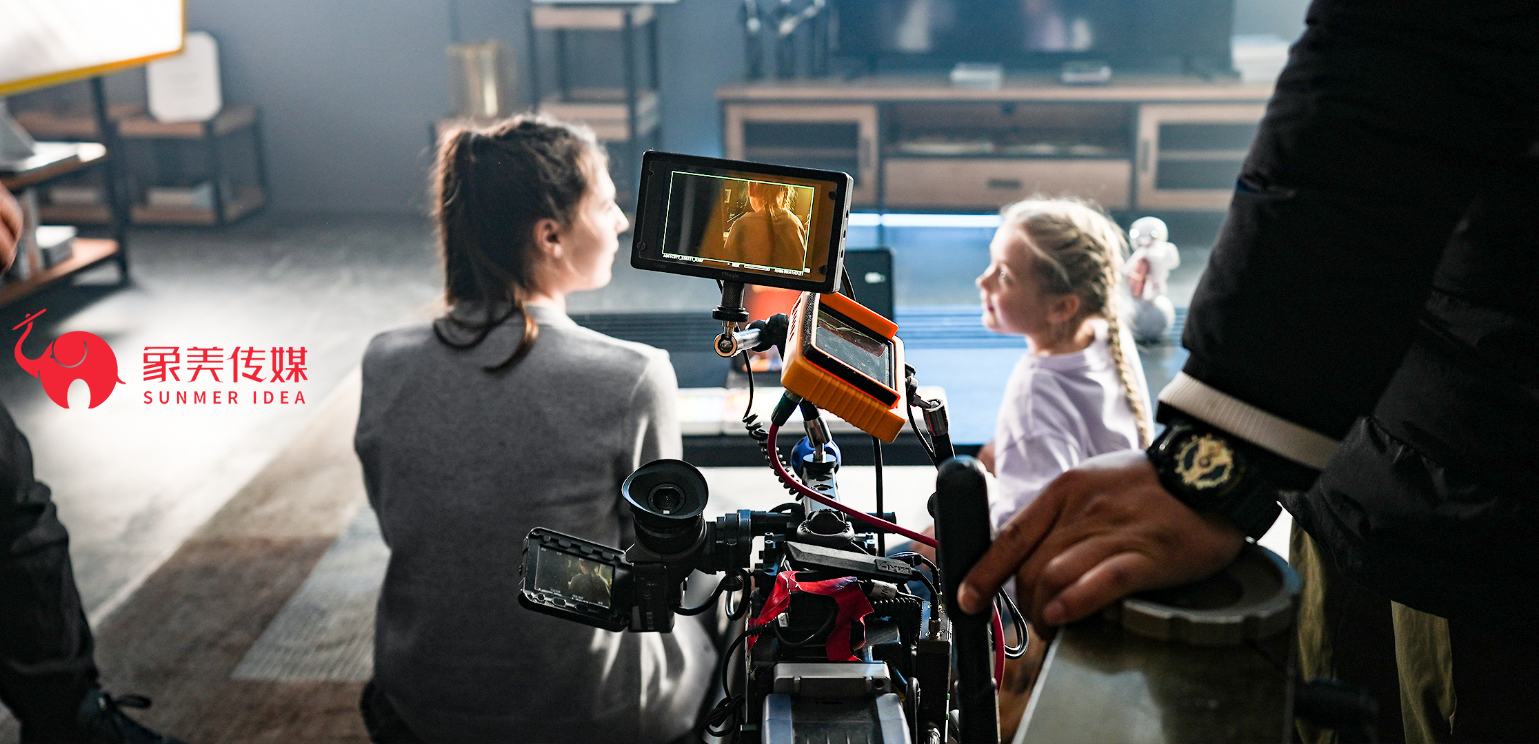 宣传片拍摄中解说环节需要注意什么？(图1)